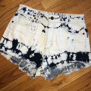 High waisted blue jean shorts